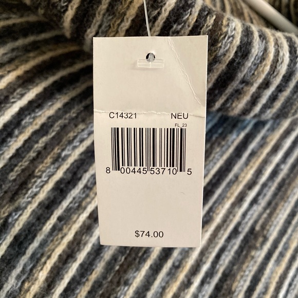 NWT Cejon Poncho - Picture 7 of 8